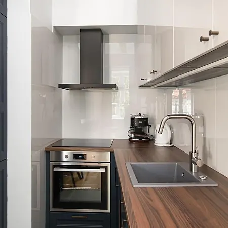 Stylish Old Town By Urban Rent Апартаменти *