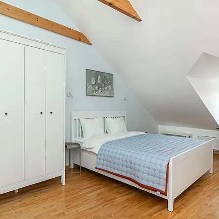 Stylish Old Town By Urban Rent *